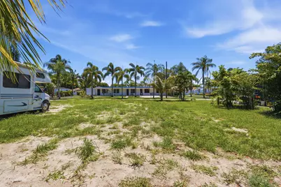 000 Morrison Avenue, Lake Worth, FL 33463 - Photo 18