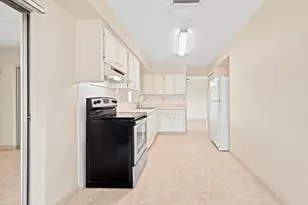 8400 Sunset Strip, Sunrise, FL 33322 - Photo 6