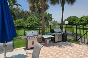 2803 Victoria Way, Coconut Creek, FL 33066 - Photo 20