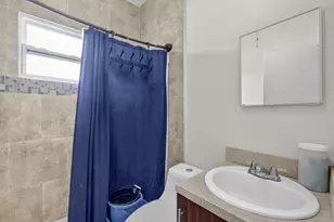 621 NW 3rd Ave, Pompano Beach, FL 33060 - Photo 18