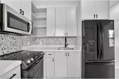 621 NW 3rd Avenue, Pompano Beach, FL 33060 - Photo 4