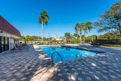 134 S Cypress Road #425, Pompano Beach, FL 33060 - Photo 8