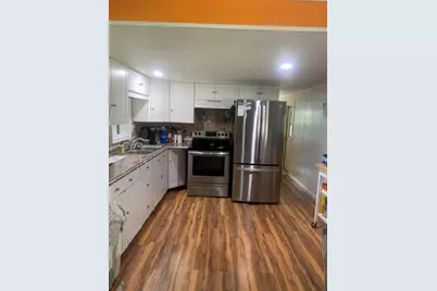 8268 SE Swan Avenue, Hobe Sound, FL 33455 - Photo 4