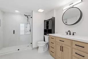 5460 N Ocean Dr, Riviera Beach, FL 33404 - Photo 18