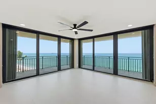 5460 N Ocean Dr, Riviera Beach, FL 33404 - Photo 2
