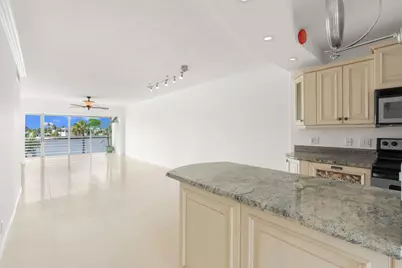 951 Spanish Circle #346, Delray Beach, FL 33483 - Photo 10