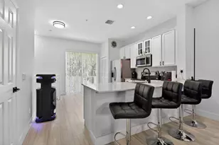 2457 NE 14th St, Pompano Beach, FL 33062 - Photo 1