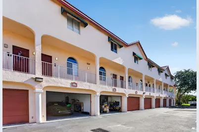 2457 NE 14th Street #2457, Pompano Beach, FL 33062 - Photo 2