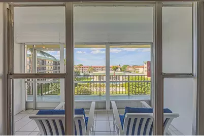 808 SE 7th Street #305, Deerfield Beach, FL 33441 - Photo 1