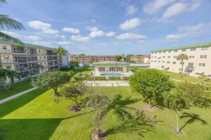 808 SE 7th St, Deerfield Beach, FL 33441 - Photo 2