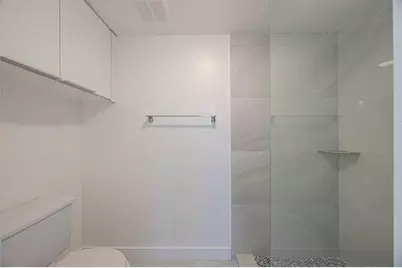 808 SE 7th Street #305, Deerfield Beach, FL 33441 - Photo 10