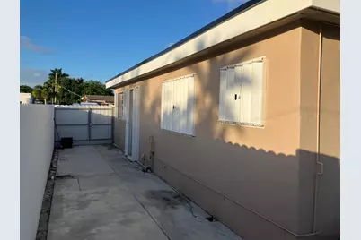 7960 NW 174th Street, Hialeah, FL 33015 - Photo 22