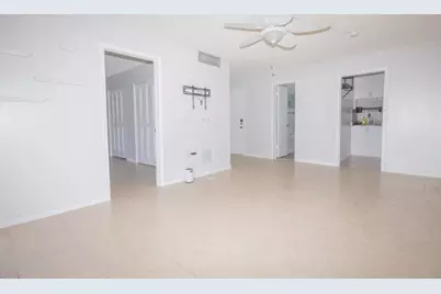301 Croton Avenue #303, Lantana, FL 33462 - Photo 10