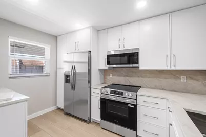 2905 SW 22nd Avenue #202, Delray Beach, FL 33445 - Photo 6