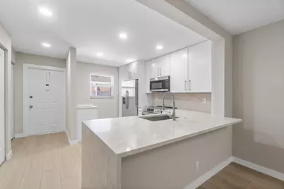2905 SW 22nd Avenue #202, Delray Beach, FL 33445 - Photo 2