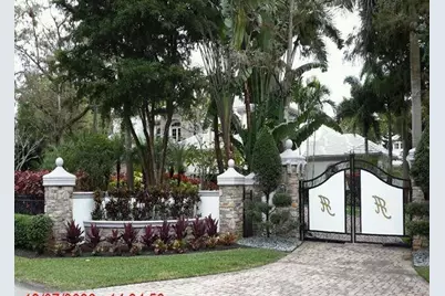 8950 NW 70th Court, Parkland, FL 33067 - Photo 2