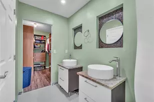 8407 NW 78th Ct, Tamarac, FL 33321 - Photo 14