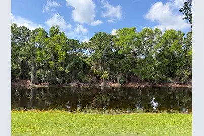 2590 SE South Blackwell Drive, Port Saint Lucie, FL 34952 - Photo 2