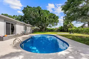 153 Abaco Dr, Palm Springs, FL 33461 - Photo 26