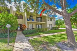 150 Pineview Rd, Jupiter, FL 33469 - Photo 2
