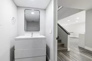 2517 Presidential Way, West Palm Beach, FL 33401 - Photo 6