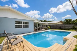2405 Blossom Ct, Fort Pierce, FL 34982 - Photo 20