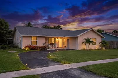 9544 Richmond Circle, Boca Raton, FL 33434 - Photo 1