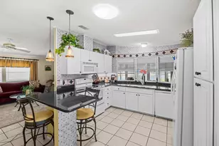 8498 Labelia Ct, Port Saint Lucie, FL 34952 - Photo 12