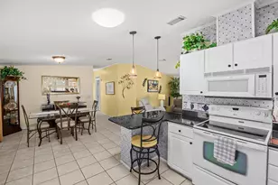 8498 Labelia Ct, Port Saint Lucie, FL 34952 - Photo 14