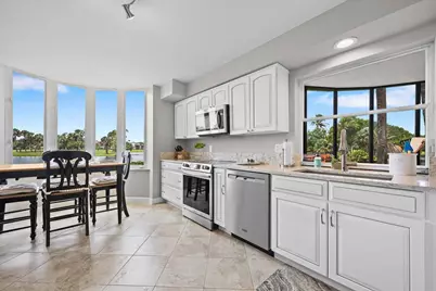 16913 Waterbend Drive #165, Jupiter, FL 33477 - Photo 12
