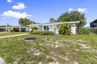 276 NE Summer Road, Port Saint Lucie, FL 34983 - Photo 22