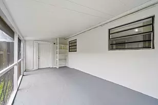 4401 NW 33rd St, Lauderdale Lakes, FL 33319 - Photo 16