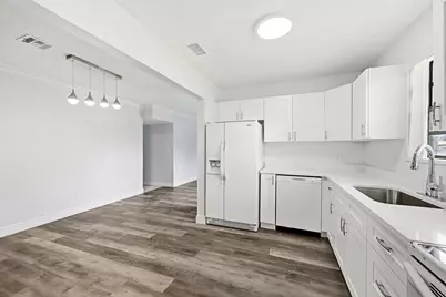 4401 NW 33rd Street, Lauderdale Lakes, FL 33319 - Photo 6