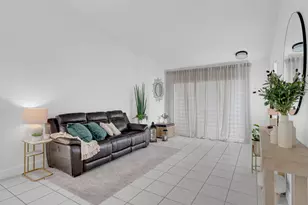 17901 SW 144th Ave, Miami, FL 33177 - Photo 8