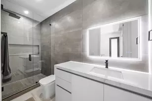 1123 NE 12th Ave, Fort Lauderdale, FL 33304 - Photo 36