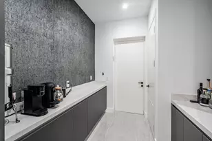 1123 NE 12th Ave, Fort Lauderdale, FL 33304 - Photo 14