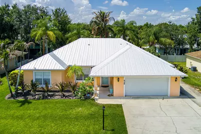 426 NE Vanda Terrado, Jensen Beach, FL 34957 - Photo 10