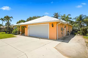 426 NE Vanda Terrado, Jensen Beach, FL 34957 - Photo 52