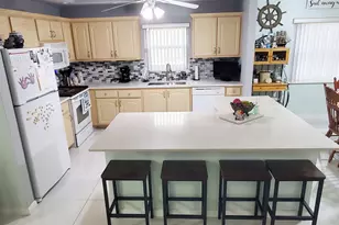 5261 Crystal Anne Dr, West Palm Beach, FL 33417 - Photo 10