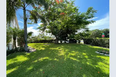 229 SE 1st Avenue #203, Boynton Beach, FL 33435 - Photo 14