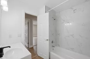 7318 NW 75th St, Tamarac, FL 33321 - Photo 24