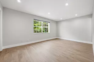 7318 NW 75th St, Tamarac, FL 33321 - Photo 16