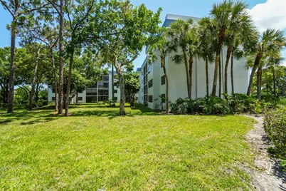 4760 Lucerne Lakes Boulevard W #403, Lake Worth, FL 33467 - Photo 22