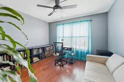 4760 Lucerne Lakes Boulevard W #403, Lake Worth, FL 33467 - Photo 8