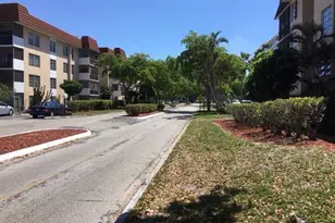 4154 Inverrary Dr, Lauderhill, FL 33319 - Photo 26