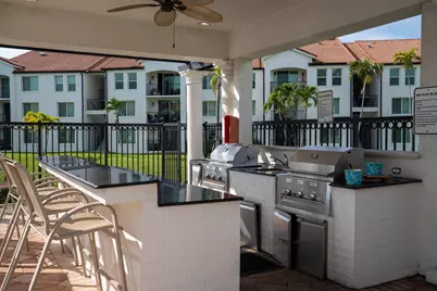 809 Villa Circle, Boynton Beach, FL 33435 - Photo 2