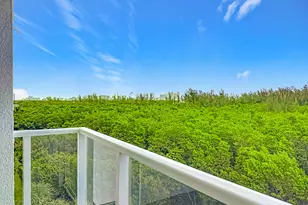 14951 Royal Oaks Ln, North Miami, FL 33181 - Photo 30