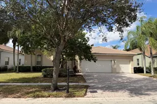 10440 Cypress Lakes Preserve Dr, Lake Worth, FL 33449 - Photo 4