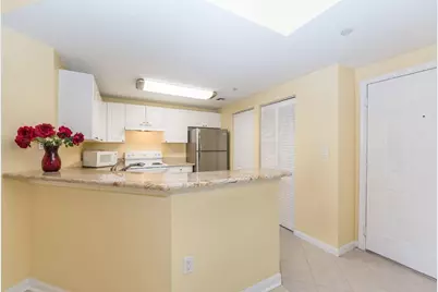 5080 Fairways Circle #G301, Vero Beach, FL 32967 - Photo 8