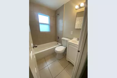115 NE 2nd Street #2, Fort Lauderdale, FL 33301 - Photo 6